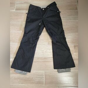Women’s Burton DryRide Snowboard Ski Pants Medium Pinstripe